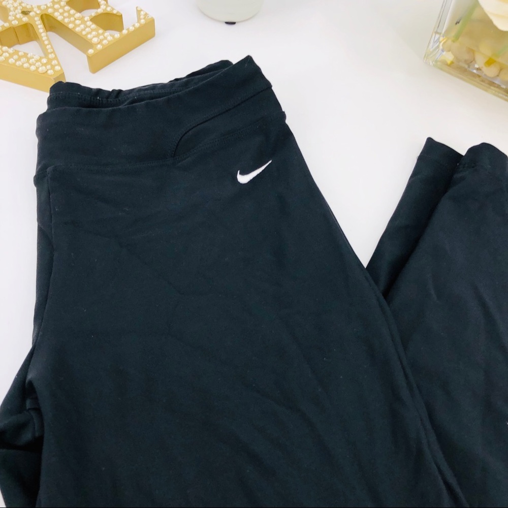 Nike Workout Stretch Crop Leggings Pants - Picture 2 of 4